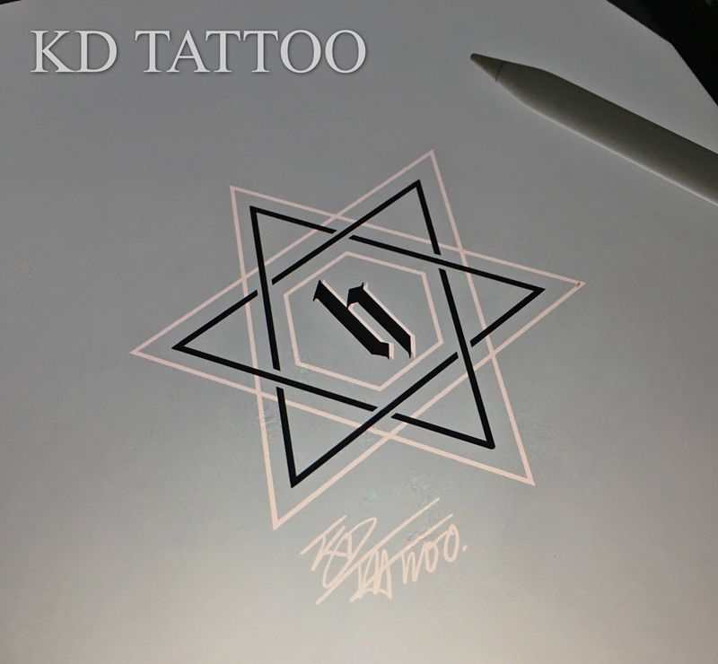 6纹身图片_几何六芒星纹身图案