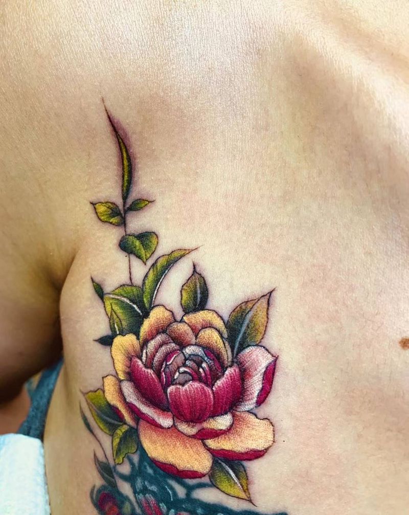 彩色纹身图片_胸部新传统纹身图案