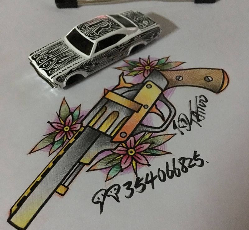 old school纹身图片_成品手稿插画欧美手枪左轮手枪纹身图案