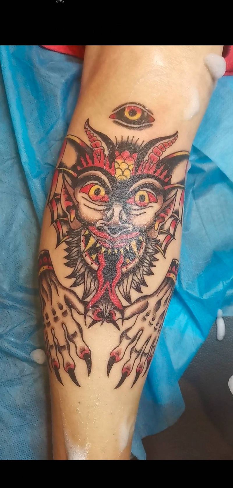 oldschool鬼怪纹身图片_腿部Old School纹身图案