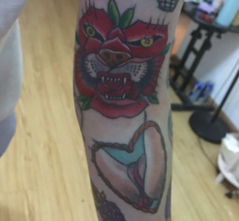 昨天的刚刺好纹身图片_成品欧美纹身图案