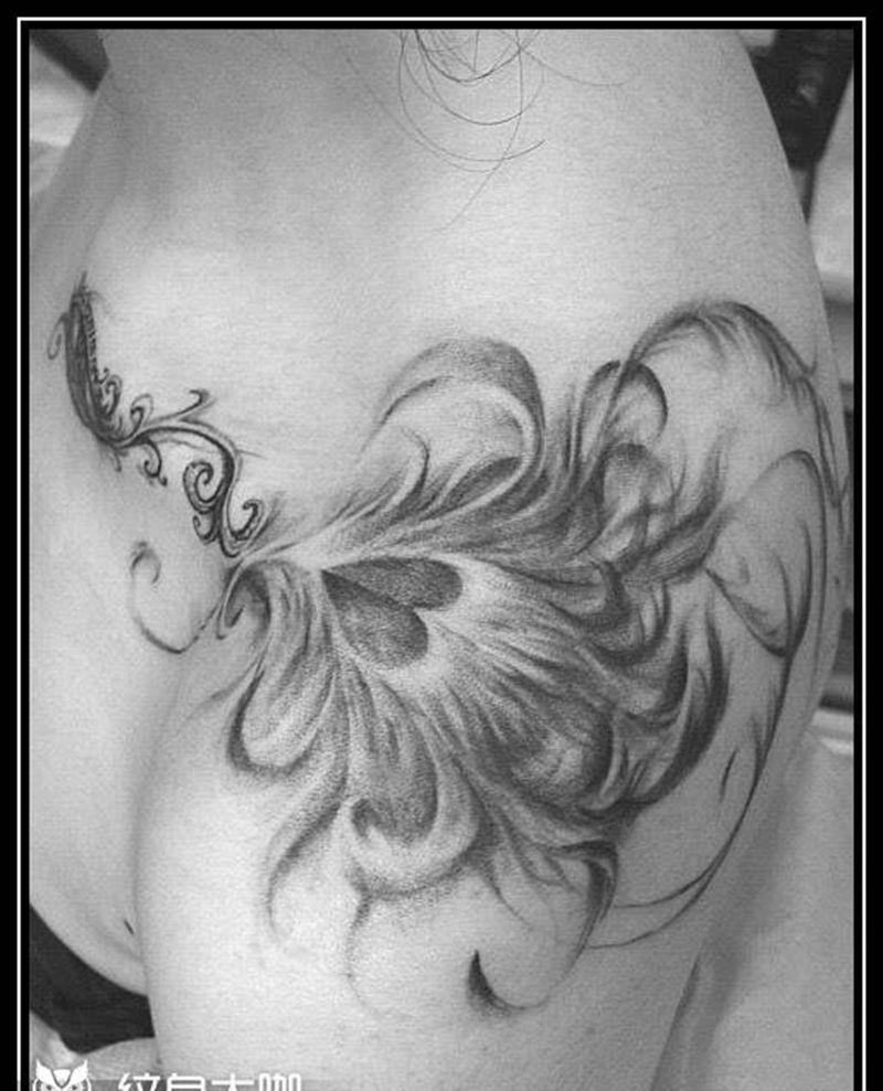 翼纹身图片_飘逸原创清新纹身图案