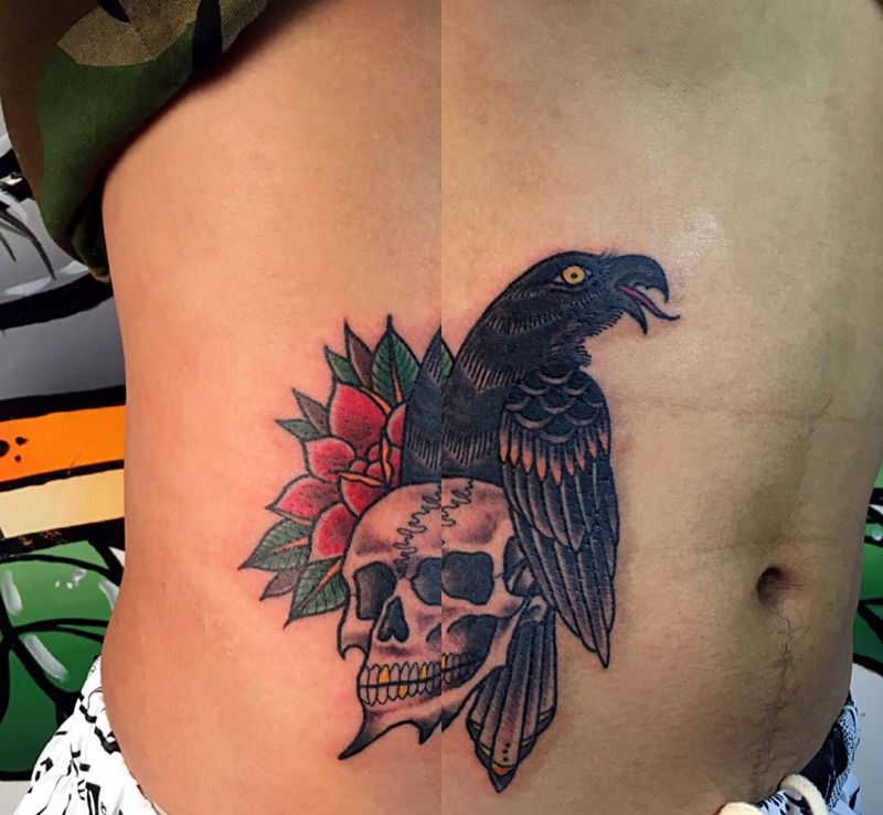 今天old纹身图片_成品腹部欧美骷髅乌鸦纹身图案