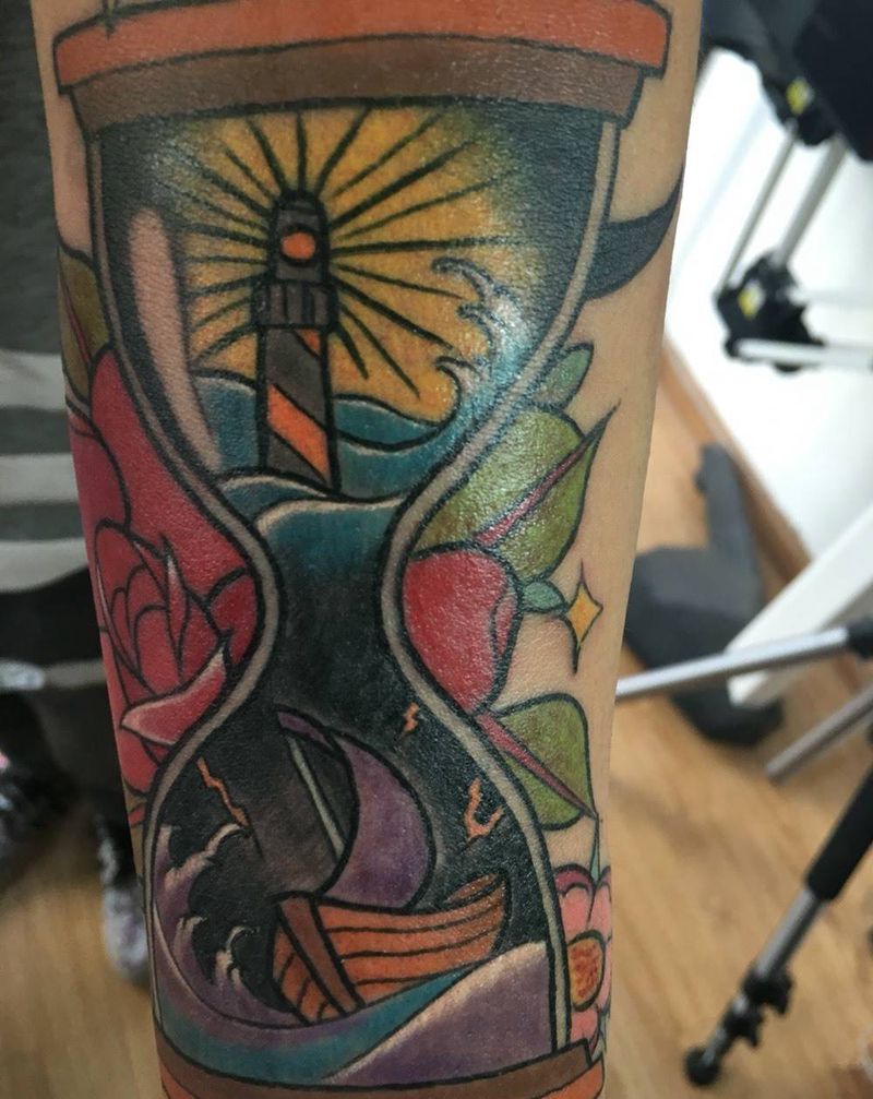 school沙漏完成纹身图片_成品手稿插画欧美纹身图案