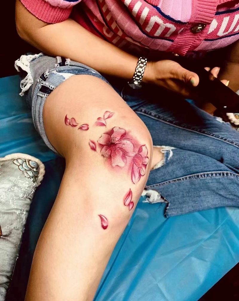 遮盖疤痕纹身图片_腿部新传统纹身图案