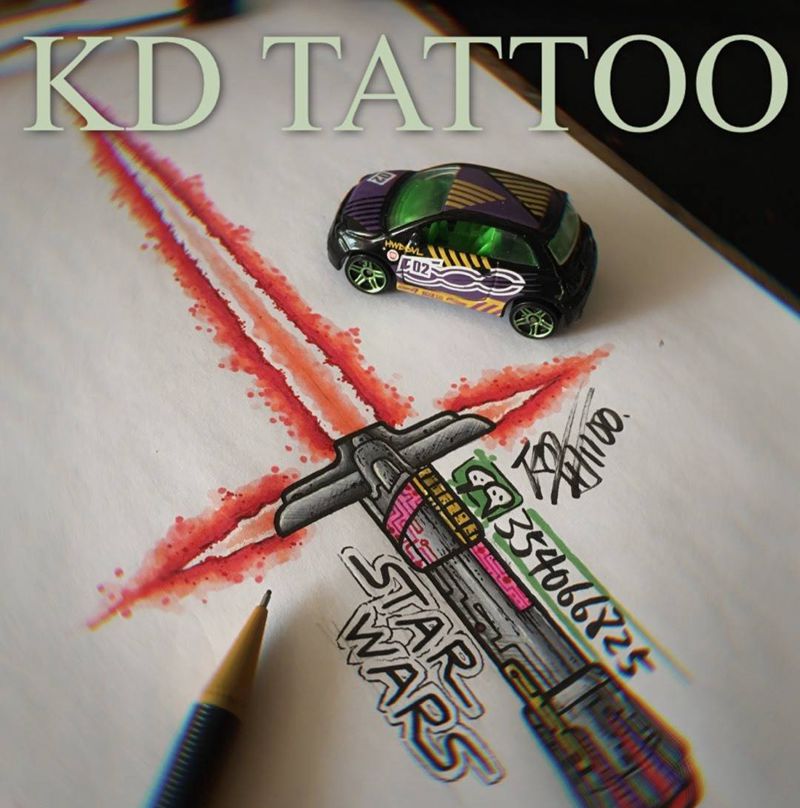 嗡嗡嗡纹身图片_Old School纹身图案