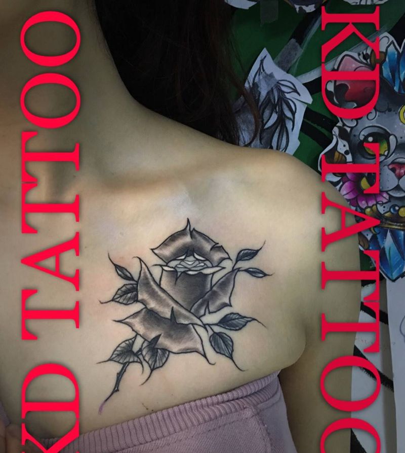 今天纹身图片_成品胸部肩部欧美清新植物玫瑰纹身图案