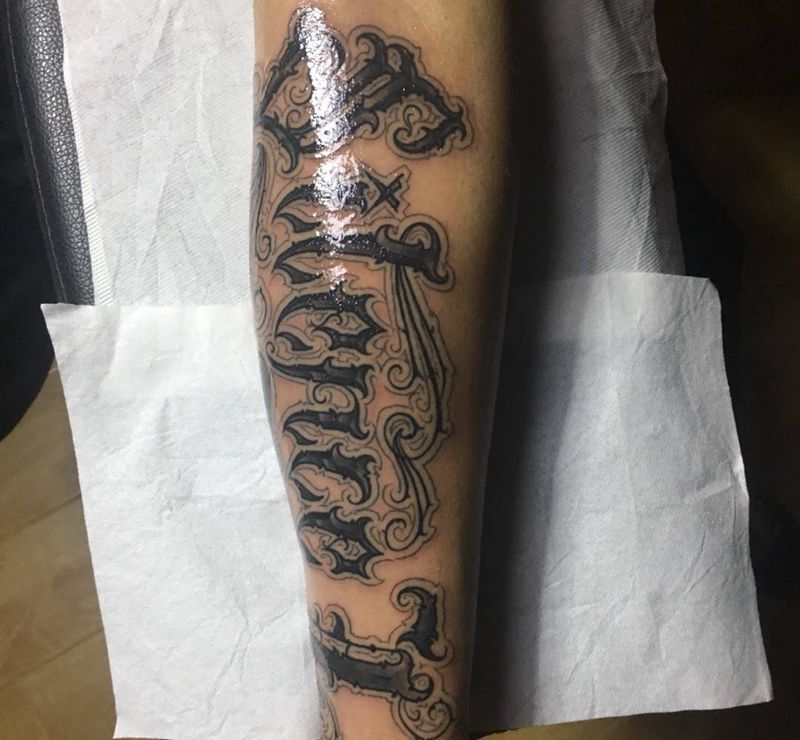 奇卡诺手写字体纹身图片_成品欧美字符奇卡诺花体字匪帮纹身图案