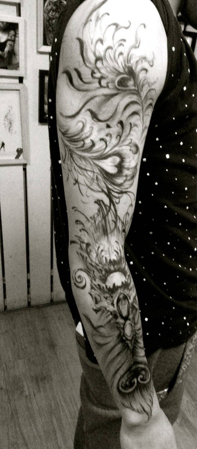 禁纹身图片_飘逸原创手臂纹身图案