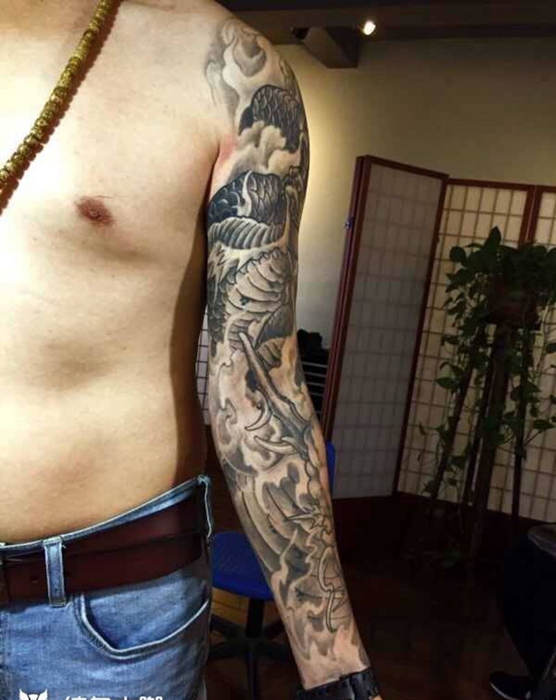 龙纹身图片_原创传统纹身图案