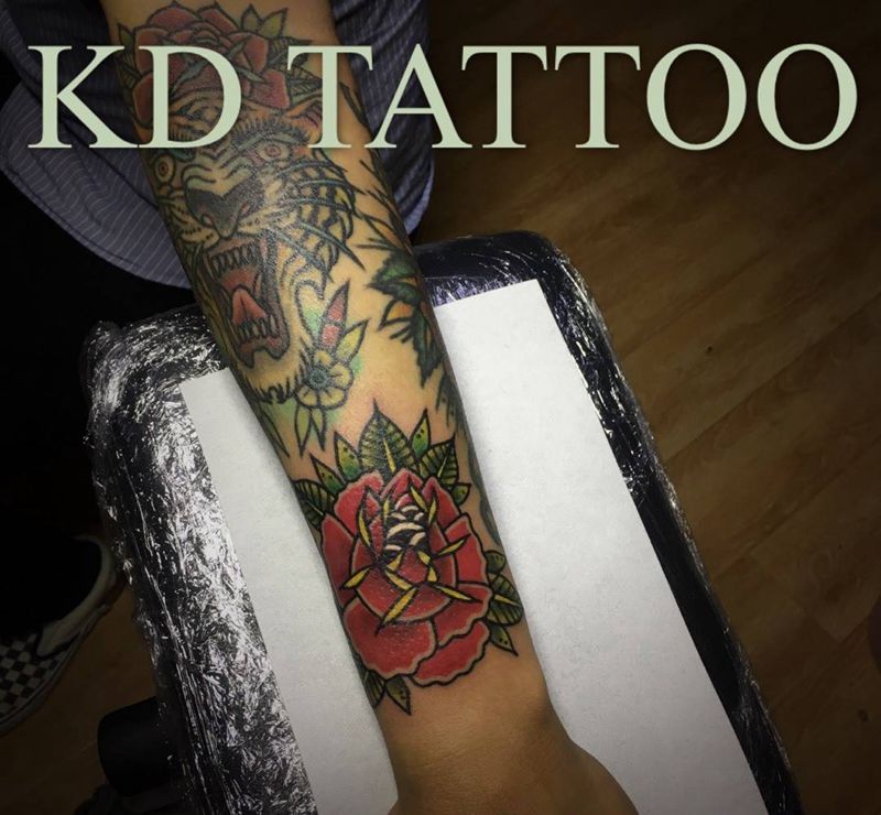 old纹身图片_手部Old School纹身图案