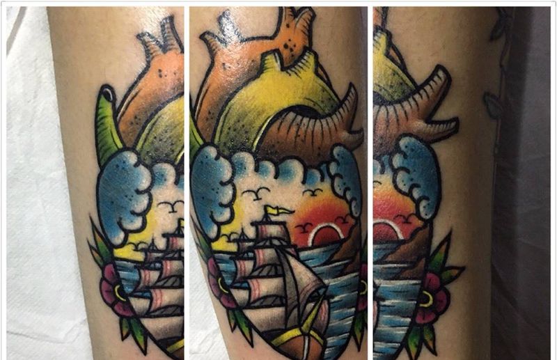 今天的工作纹身图片_成品手稿插画手臂欧美帆船心脏纹身图案