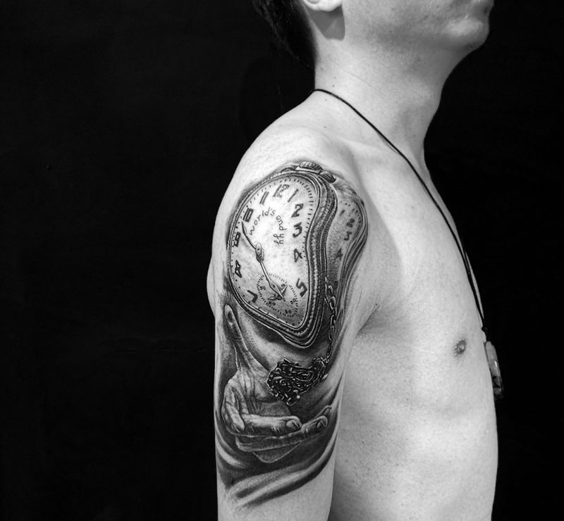 时间纹身图片_手臂欧美写实纹身图案