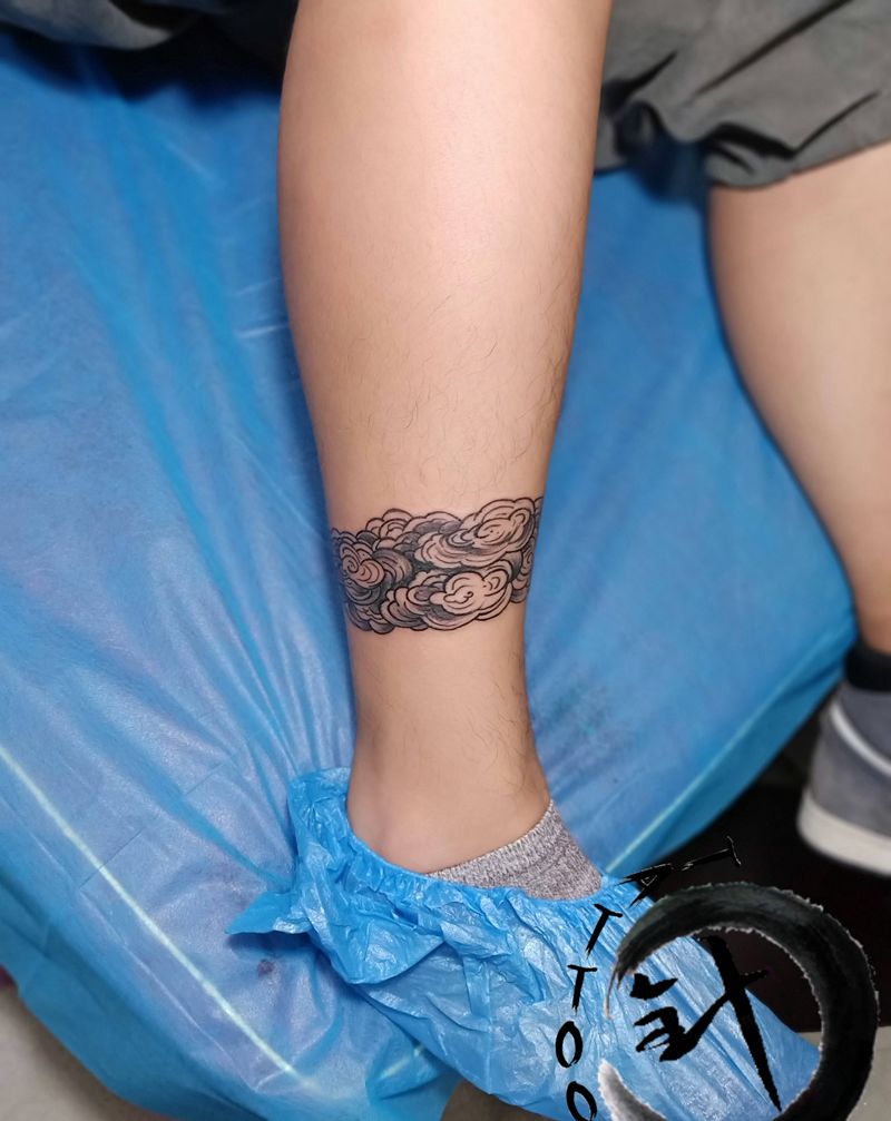 脚环遮盖纹身图片_腿部遮盖云帆船纹身图案