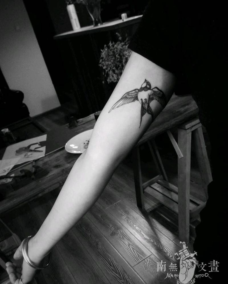 燕子纹身图片
