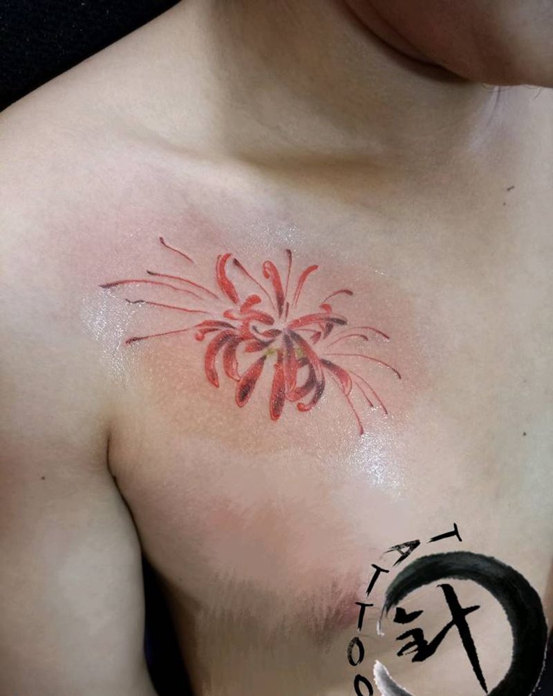 彼岸花纹身图片_胸部纹身图案