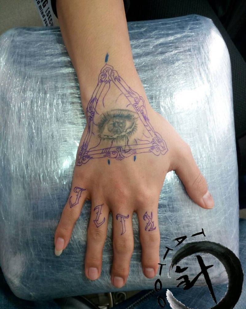 修改纹身图片_手部传统几何原创小白刺青塔图~针修改成品纹身图案