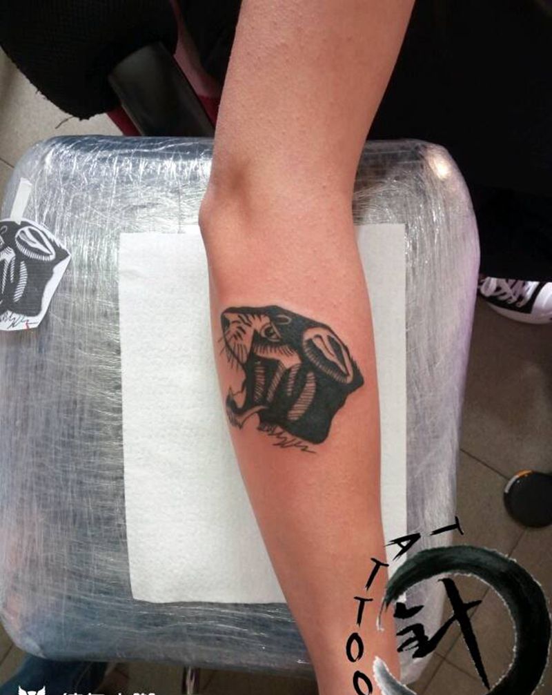 old school纹身图片_手臂欧美清新原创小白刺青塔图~针成品纹身图案