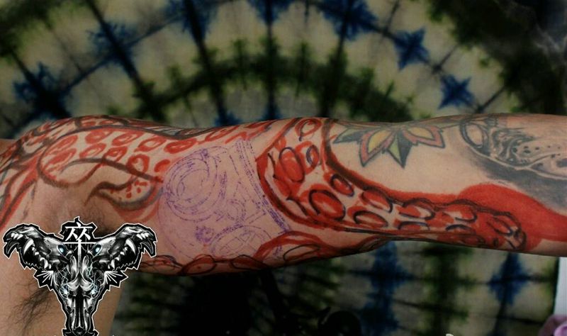 潜水头盔   章鱼臂未完纹身图片