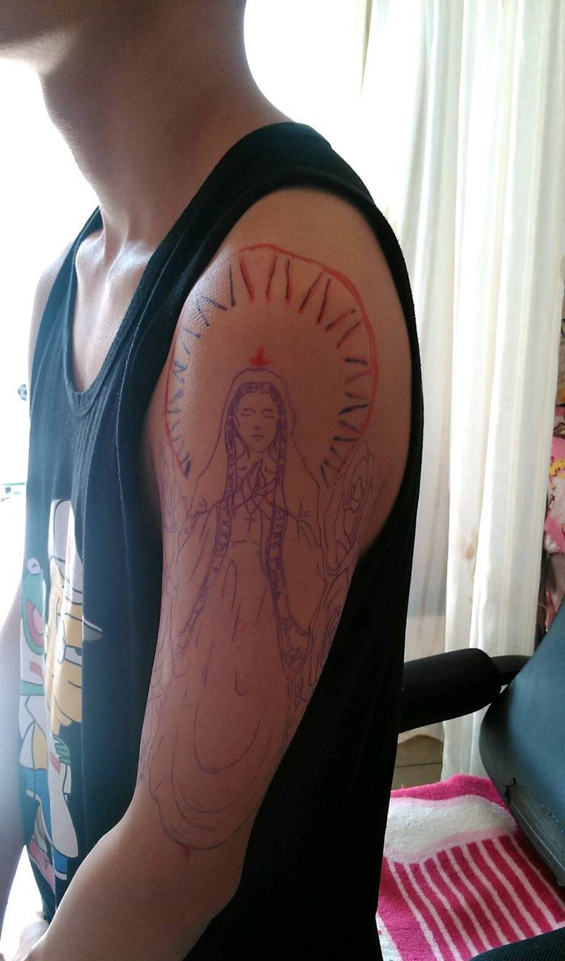 圣母玛利亚纹身图片_手臂欧美人物宗教原创小白刺青塔图 针成品纹身图案