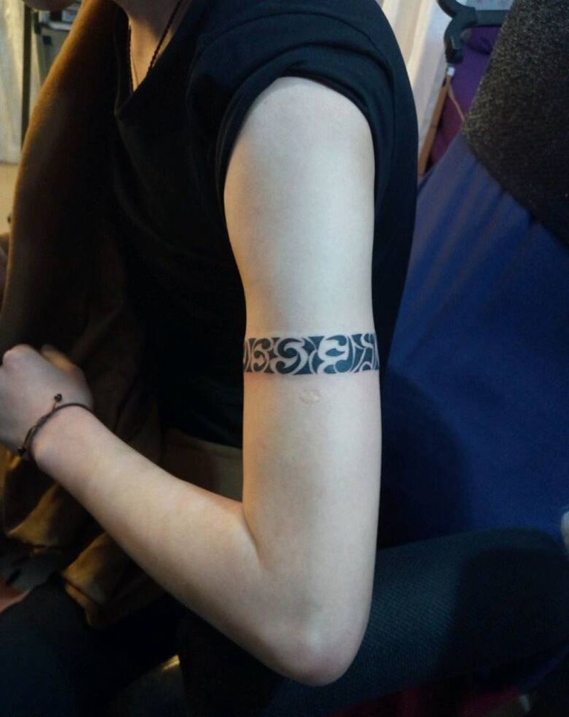 臂环纹身图片_手臂传统清新图腾原创小白刺青塔图 针成品纹身图案