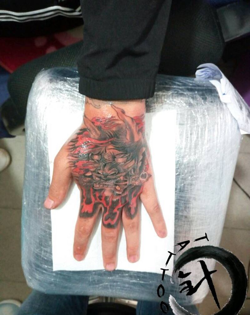 般若||遮盖纹身图片_手部传统鬼神原创小白刺青塔图~针遮盖成品纹身图案