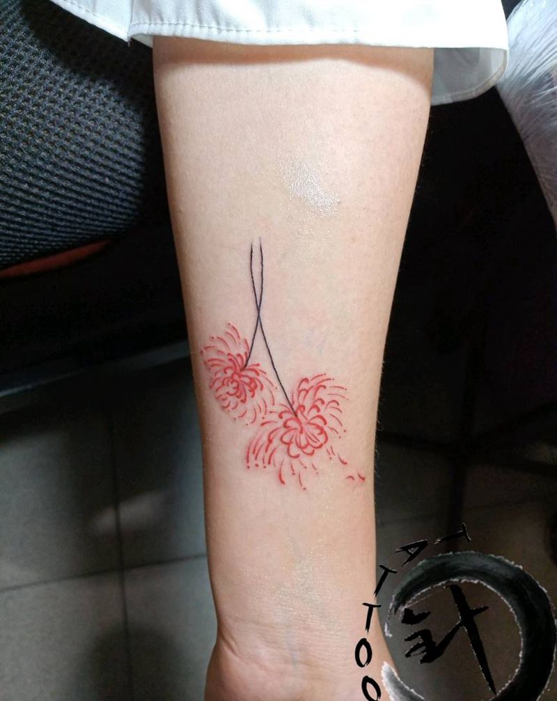 彼岸花纹身图片_手臂水彩彼岸花纹身图案