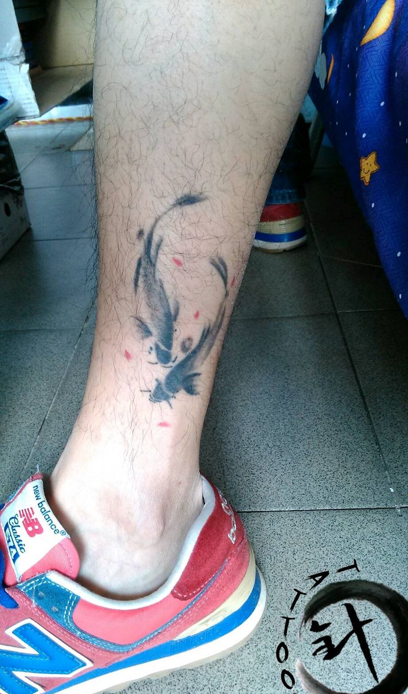 水墨鱼|恢复后纹身图片_腿部传统动物原创恢复后小白刺青塔图 针成品纹身图案