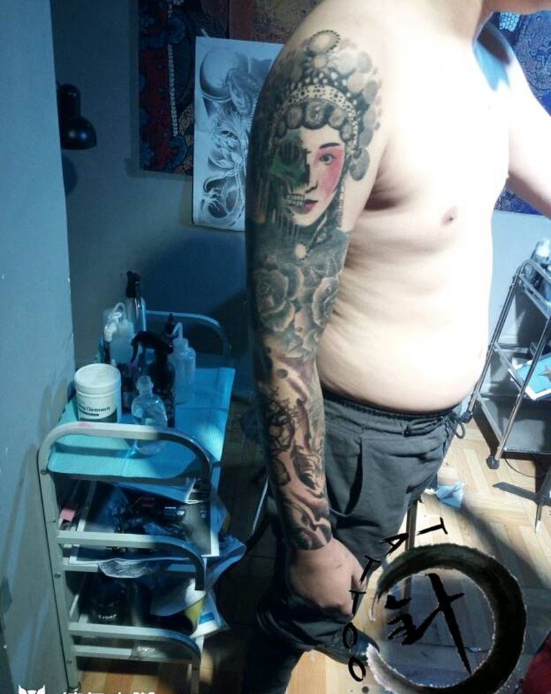 花旦纹身图片_手臂传统人物植物原创遮盖修改小白刺青塔图 针成品纹身图案