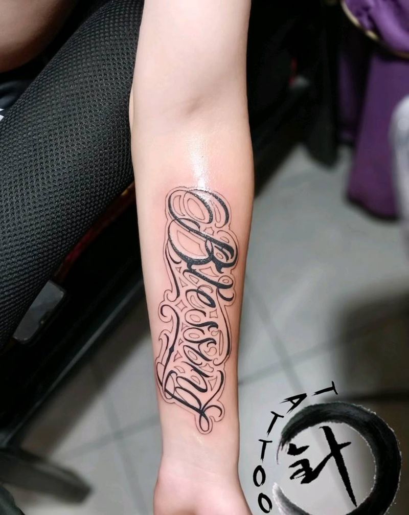 花体纹身图片_手臂花体字花体字纹身图案