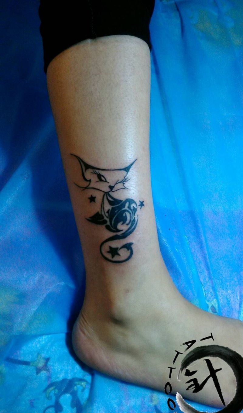 猫纹身图片_腿部清新动物原创小白刺青塔图 针成品纹身图案