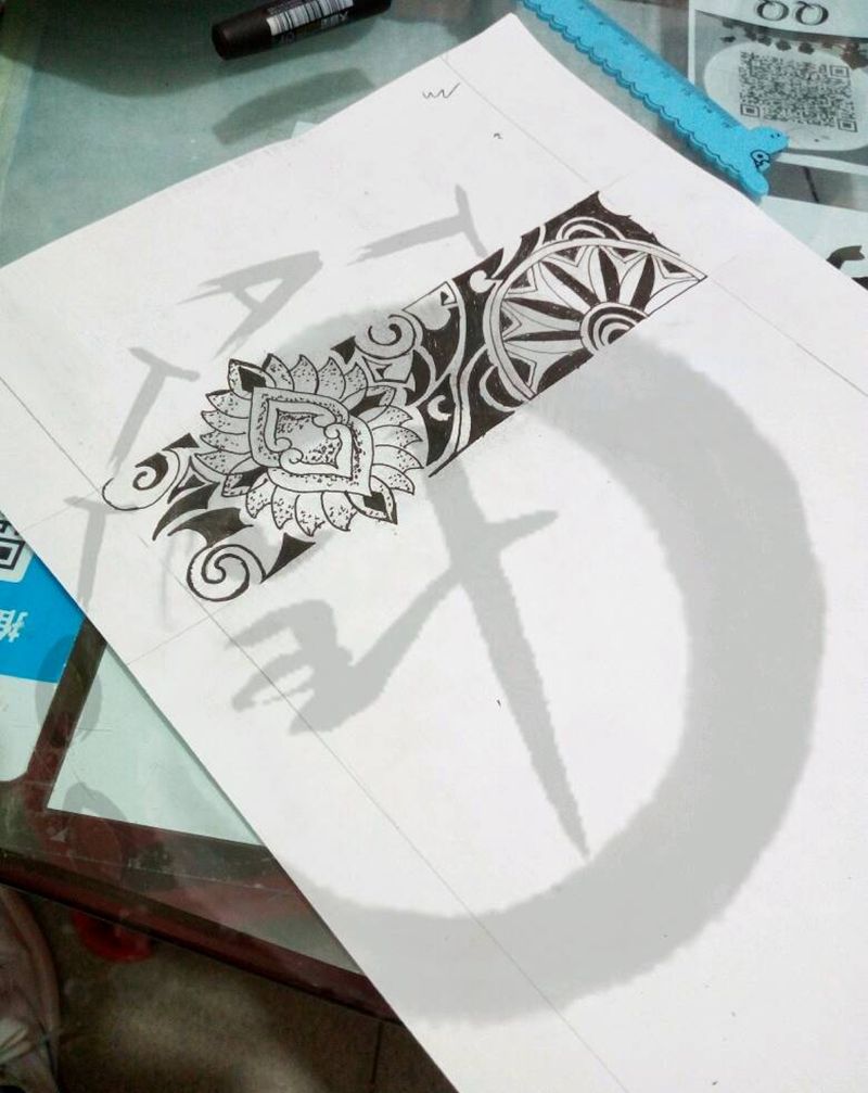 手环纹身图片_手臂传统几何图腾原创小白刺青塔图~针成品纹身图案