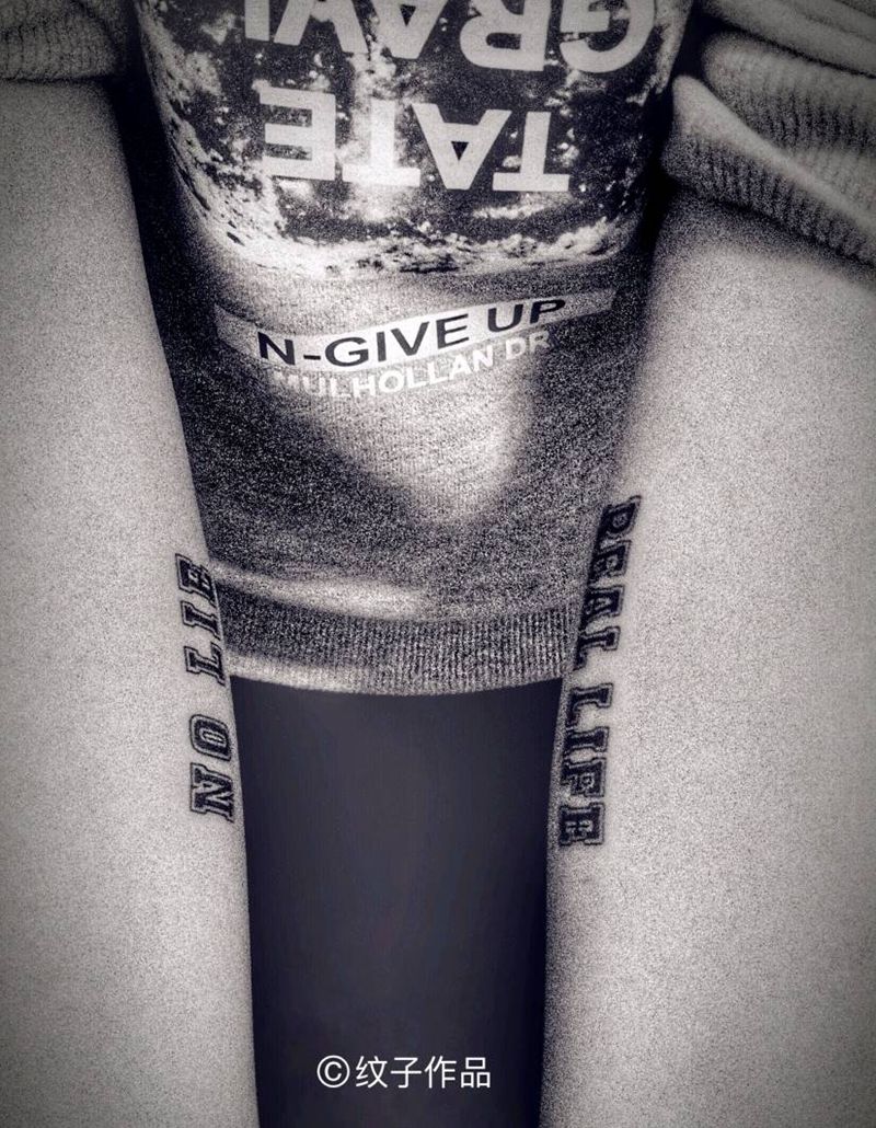 字母纹身图片