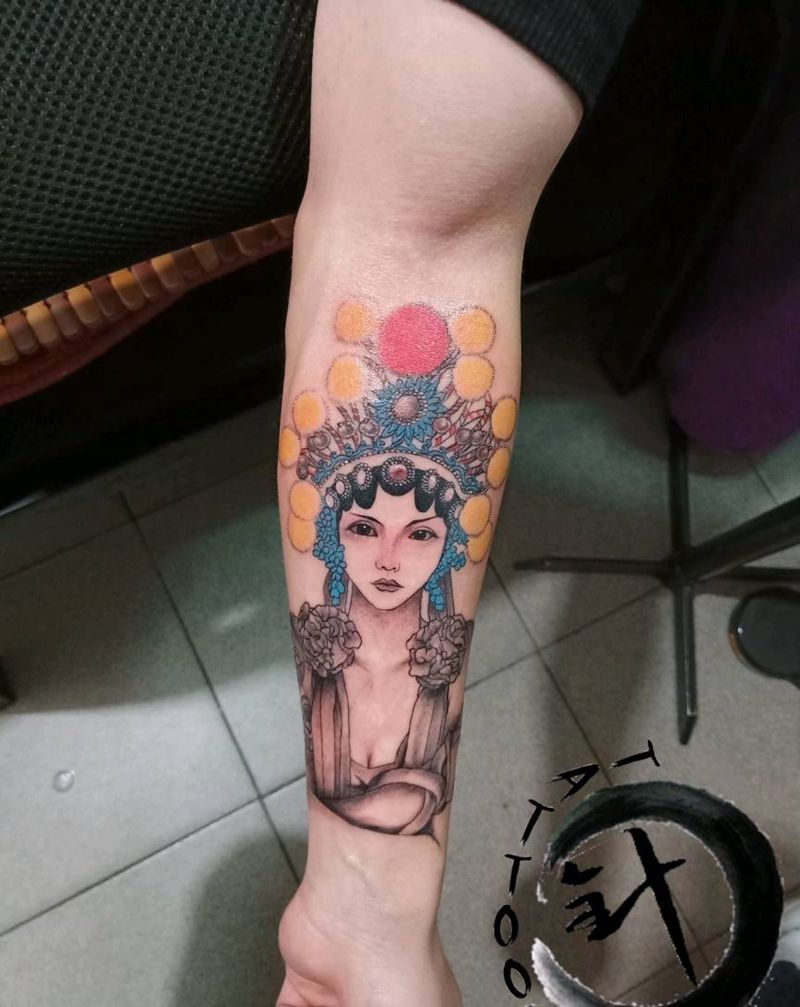 换了张脸的花旦纹身图片_手臂传统花旦艺伎花旦纹身图案