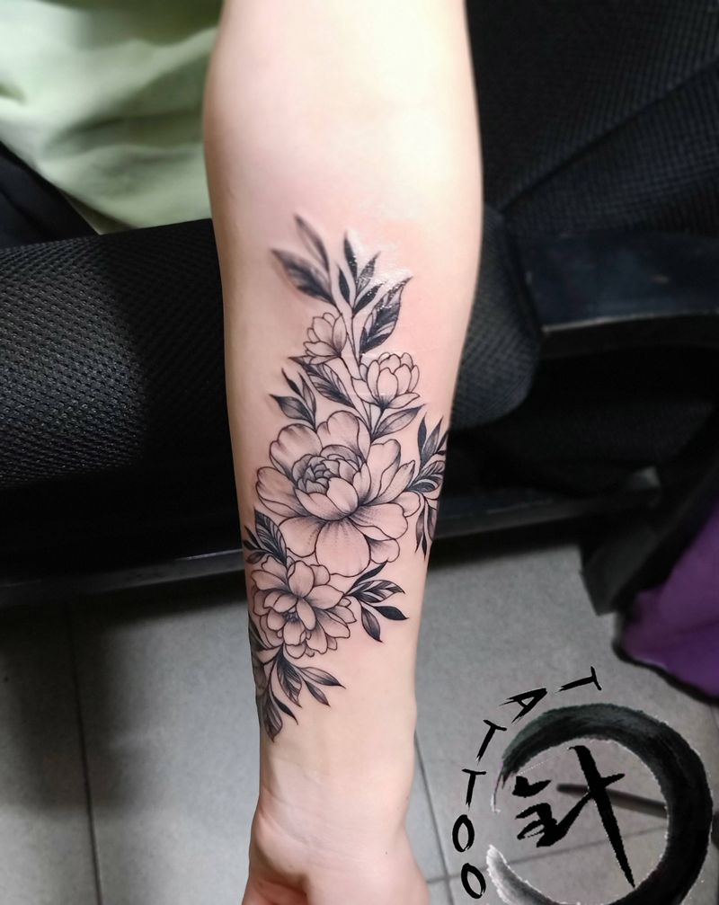 素花纹身图片_手臂素花纹身图案