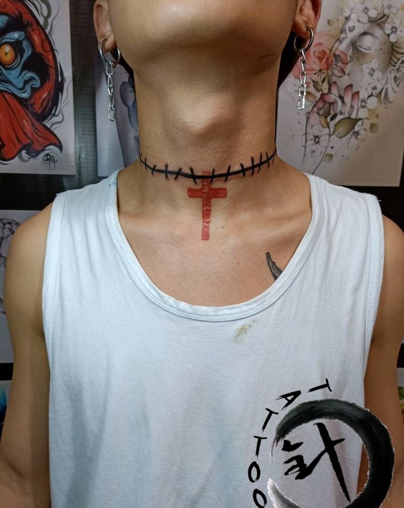 暗黑纹身图片_颈部Old School暗黑纹身图案