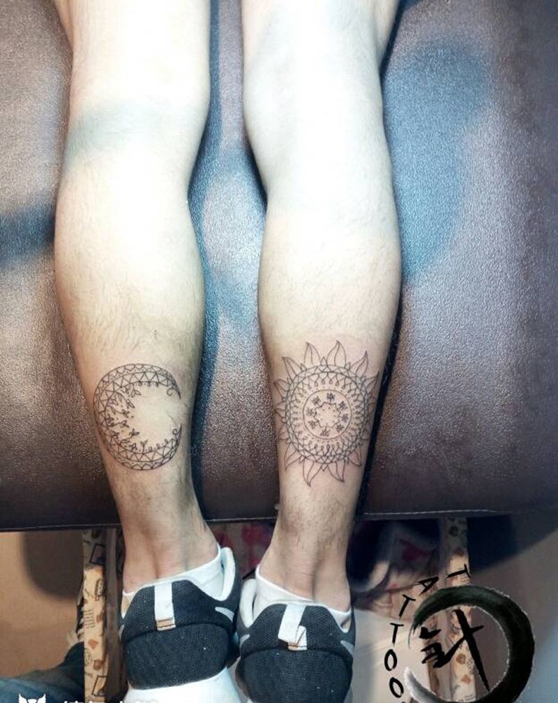 月亮|太阳纹身图片_腿部清新原创小白刺青塔图 针成品纹身图案