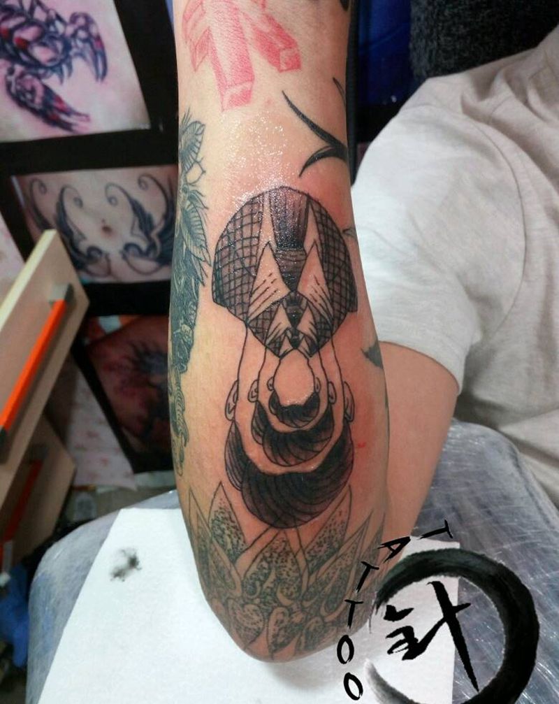 抽象纹身图片_手臂欧美原创小白刺青塔图~针成品纹身图案