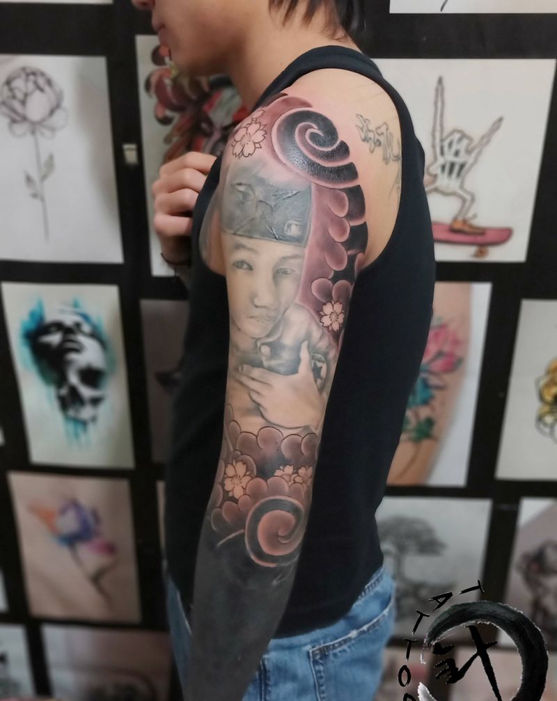 添加老传统纹身图片_手臂老传统添加老传统泡泡云纹身图案