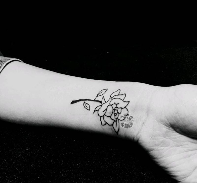玫瑰花纹身图片_手臂纹身图案