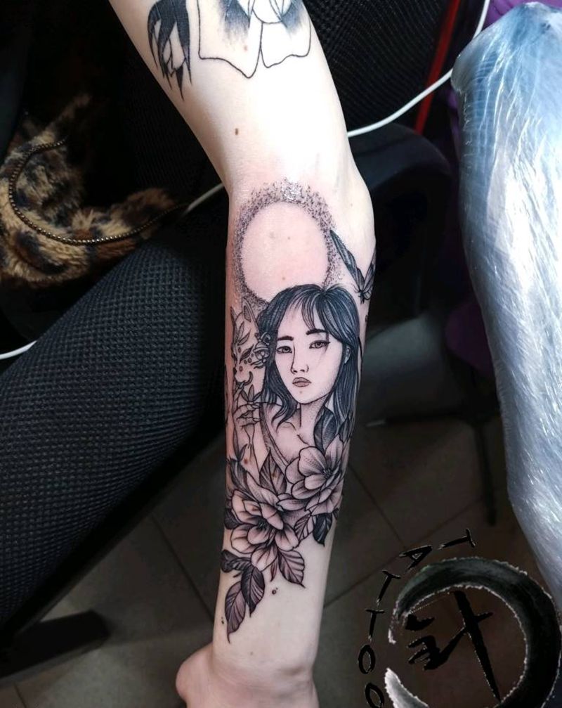 肖像纹身图片_手臂肖像素花纹身图案