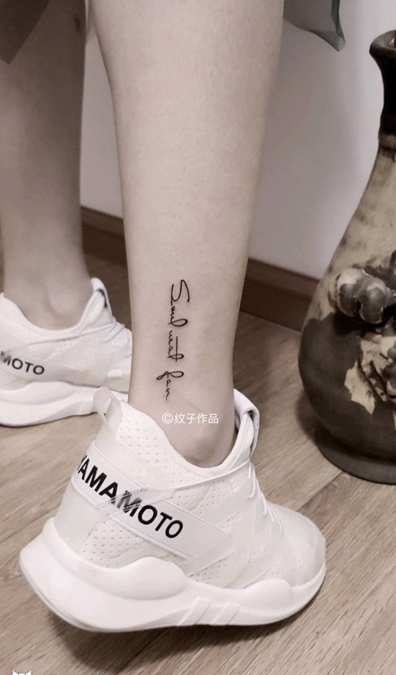 脚踝小清新纹身图片