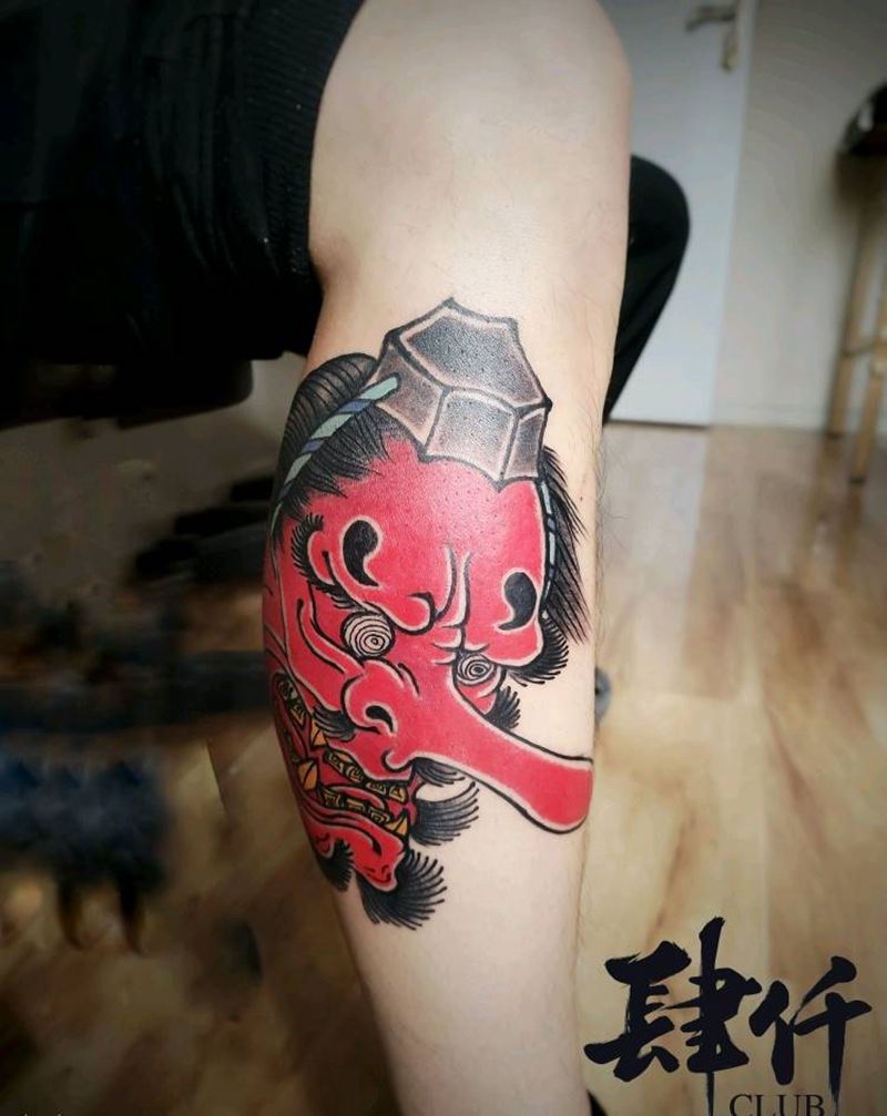 大天狗纹身图片_腿部老传统纹身图案