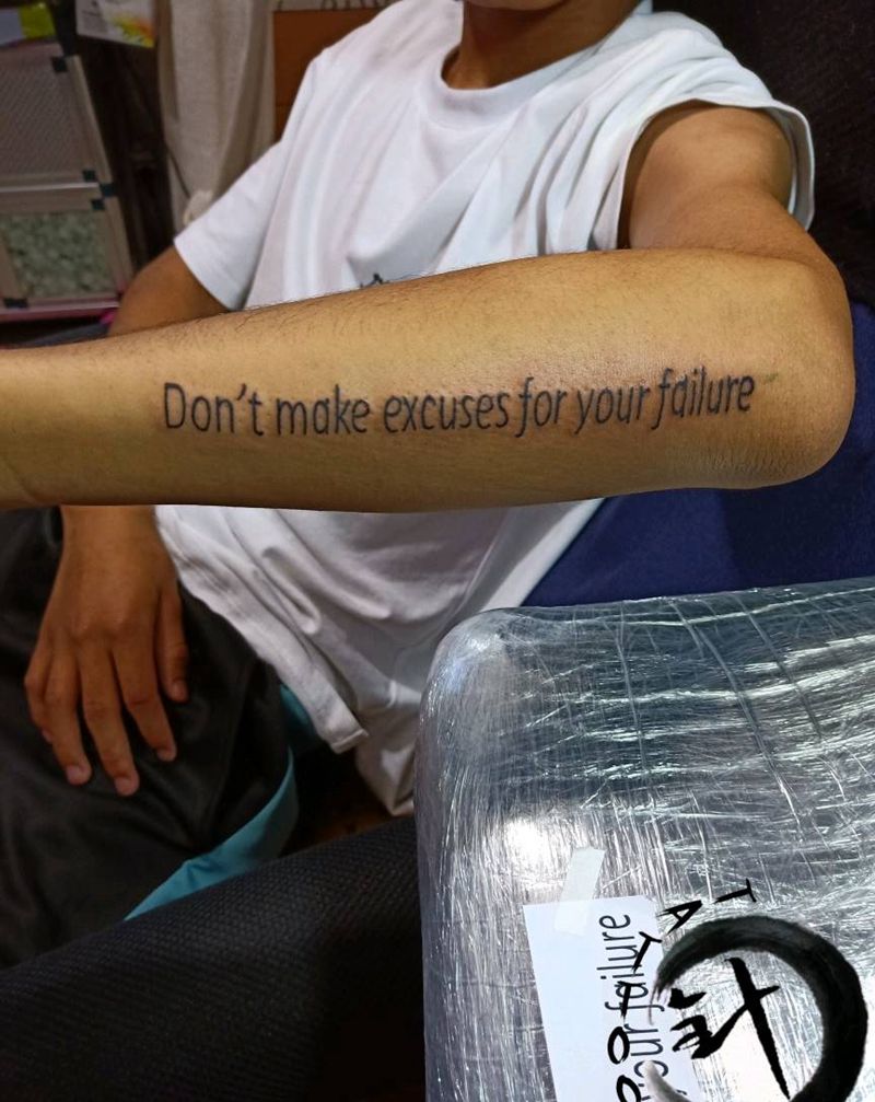 字母纹身图片_手臂清新字符原创小小白刺塔图~针成品纹身图案