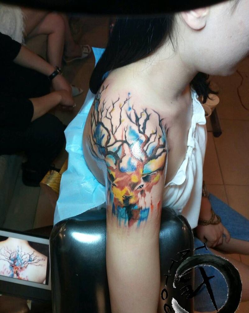 水彩鹿||遮盖旧纹身纹身图片_肩部手臂动物原创遮盖小白刺青塔图 针水彩成品纹身图案