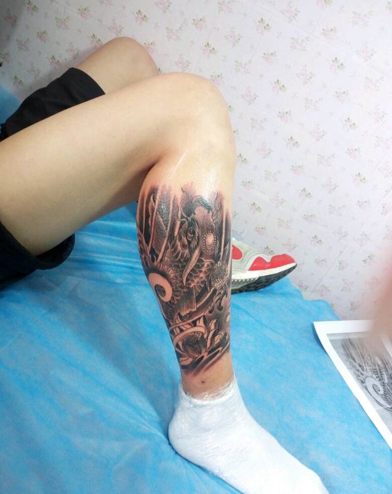 鱼纹身图片_腿部传统动物原创小白刺青塔图 针成品纹身图案