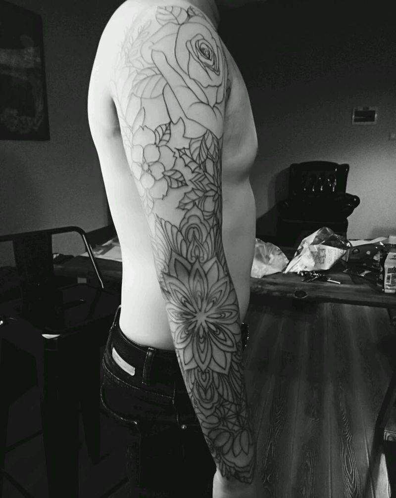 花臂纹身图片_手臂清新植物花臂成品手稿纹身图案