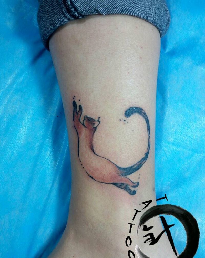 喵了个咪纹身图片_腿部清新动物原创小白刺青塔图~针成品纹身图案