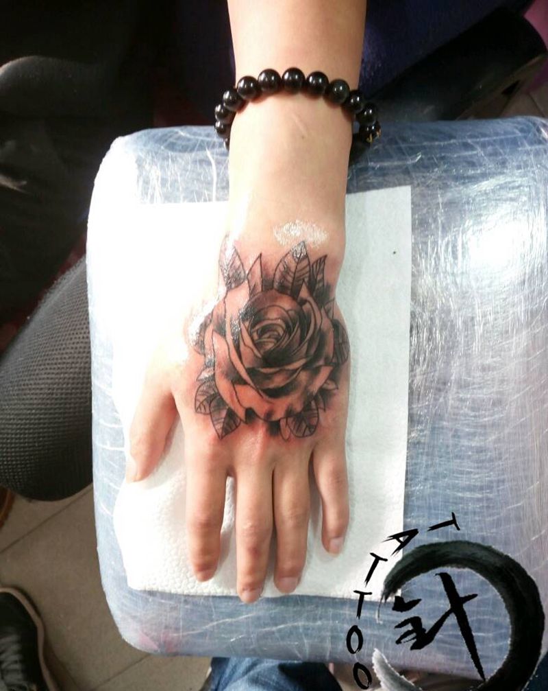 #玫瑰#纹身图片_手部欧美植物原创小白刺青塔图~针成品纹身图案