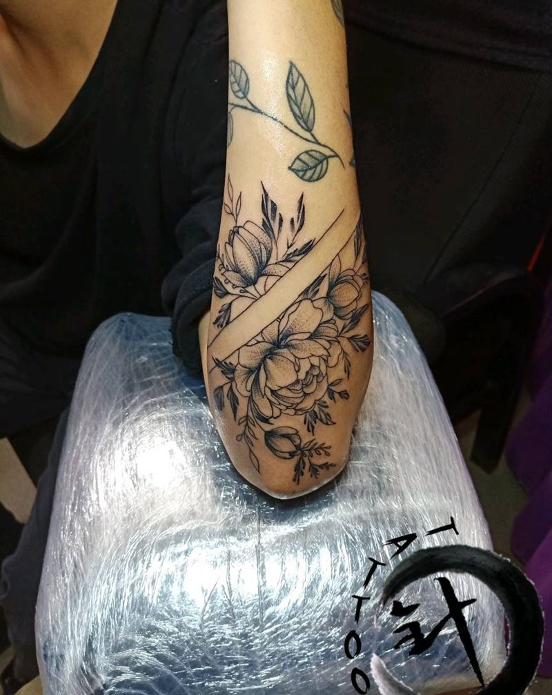 素花纹身图片_手臂点刺素花纹身图案